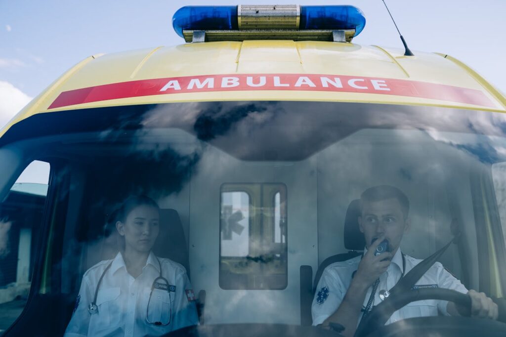people-inside-the-ambulance-8943251